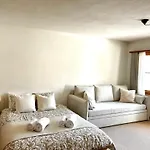Apartament Cosy In *